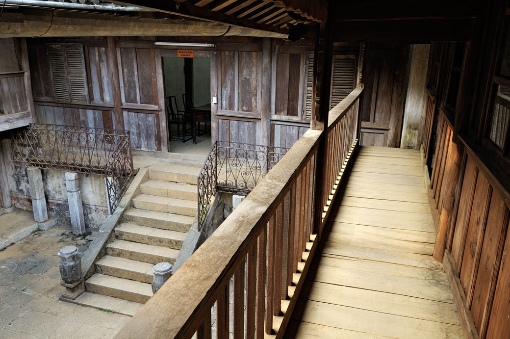 À l'intérieur du Palais de l’ancien roi des Hmongs, Vietnam