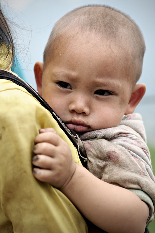 Bébé dans la province de Hà Giang, Vietnam