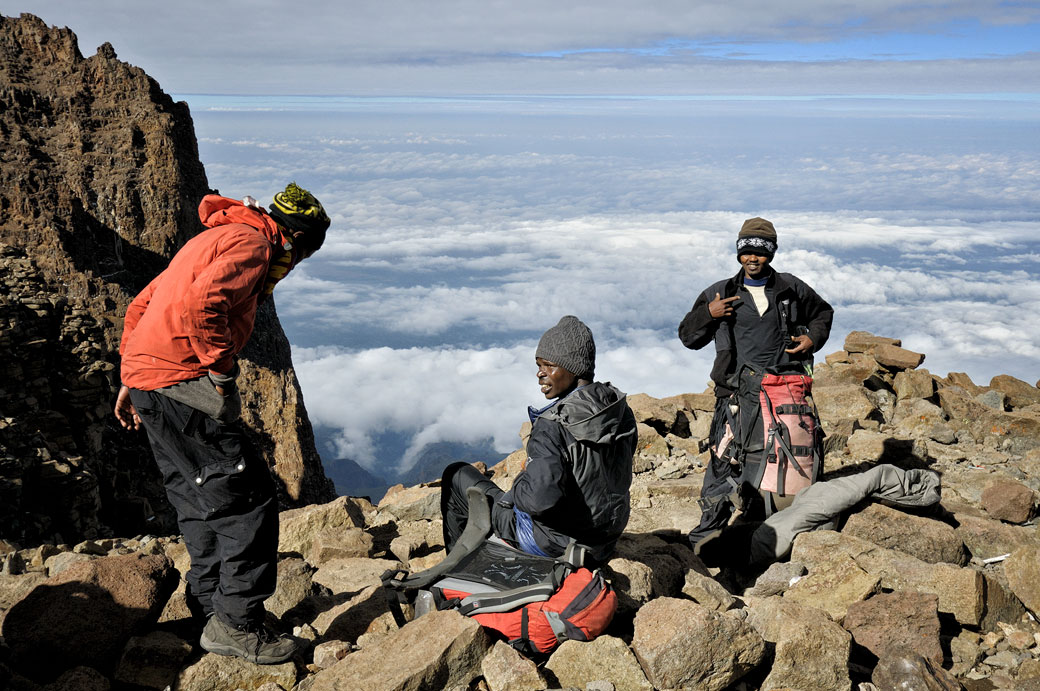 Pause au-dessus des nuages sur la Western Breach au Kilimandjaro