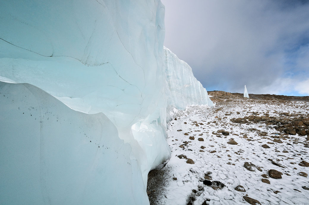 A côté du glacier Furtwängler sur le Kilimandjaro, Tanzanie