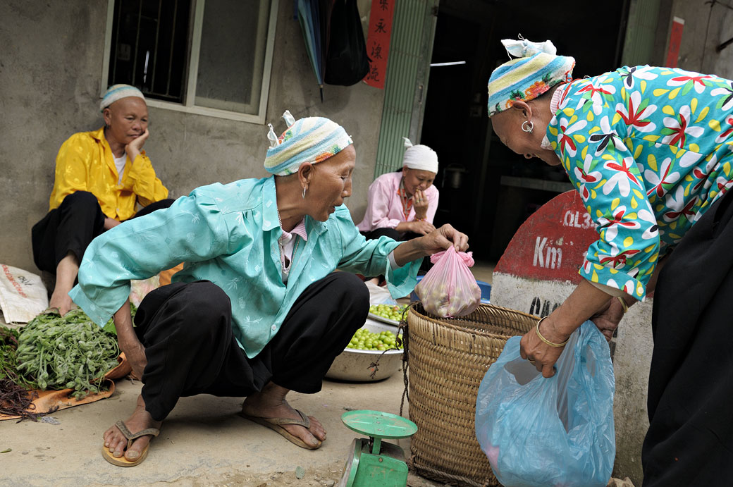 Quatres femmes dans un village au nord du pays, Vietnam