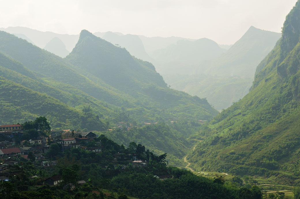 Village et montagnes au nord du pays, Vietnam