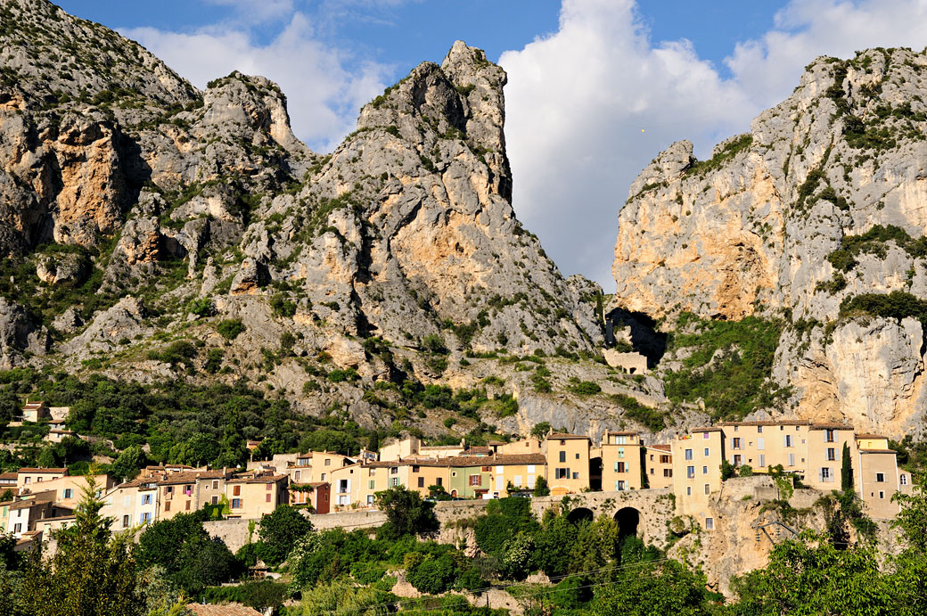 Le village de Moustiers-Sainte-Marie, France