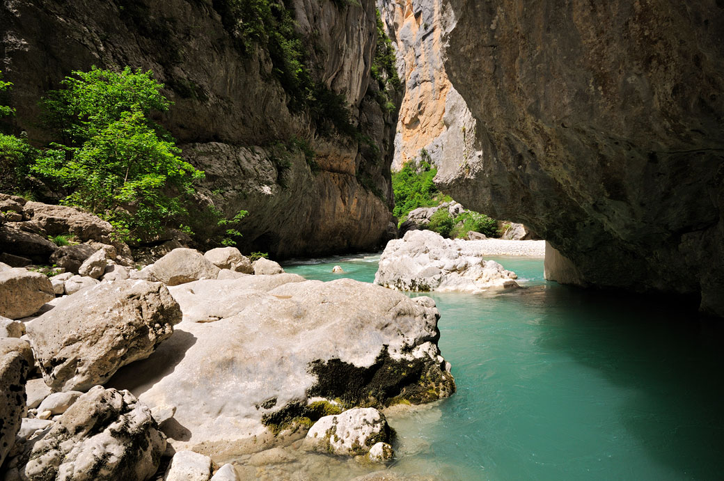 Au fond du canyon des Gorges du Verdon, France