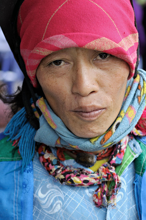 Portrait d'une femme au marché de Meo Vac, Vietnam