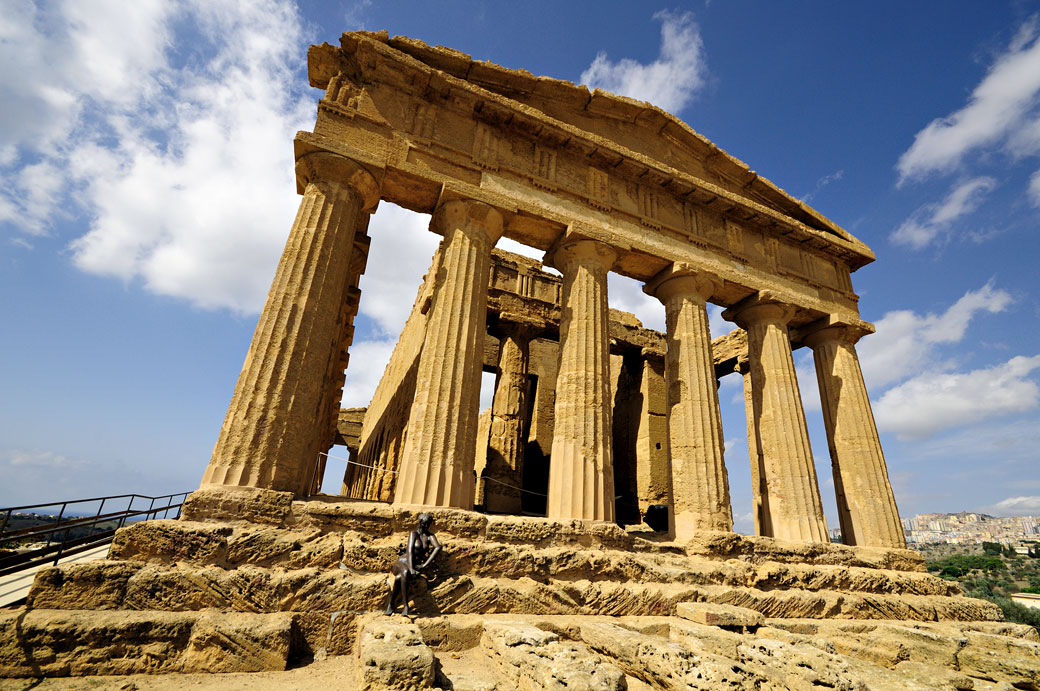 Temple de la Concorde de la Vallée des Temples en Sicile, Italie