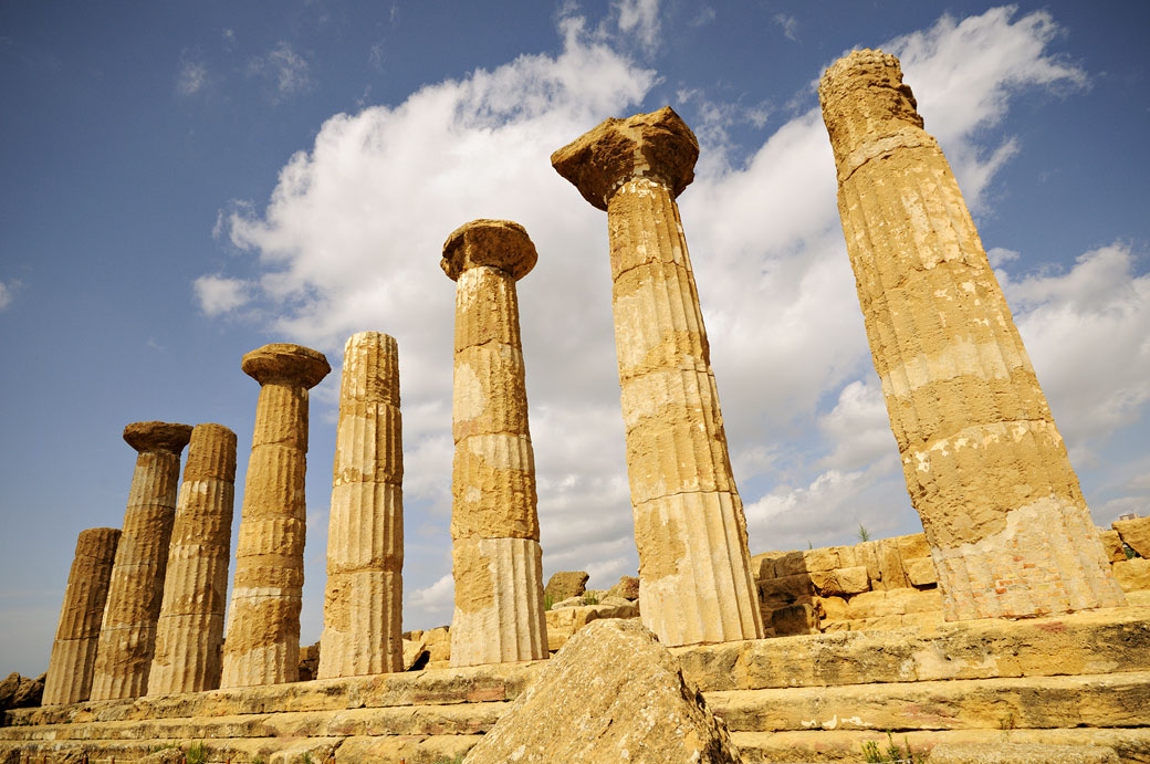 Les colonnes du temple d'Héraclès en Sicile, Italie