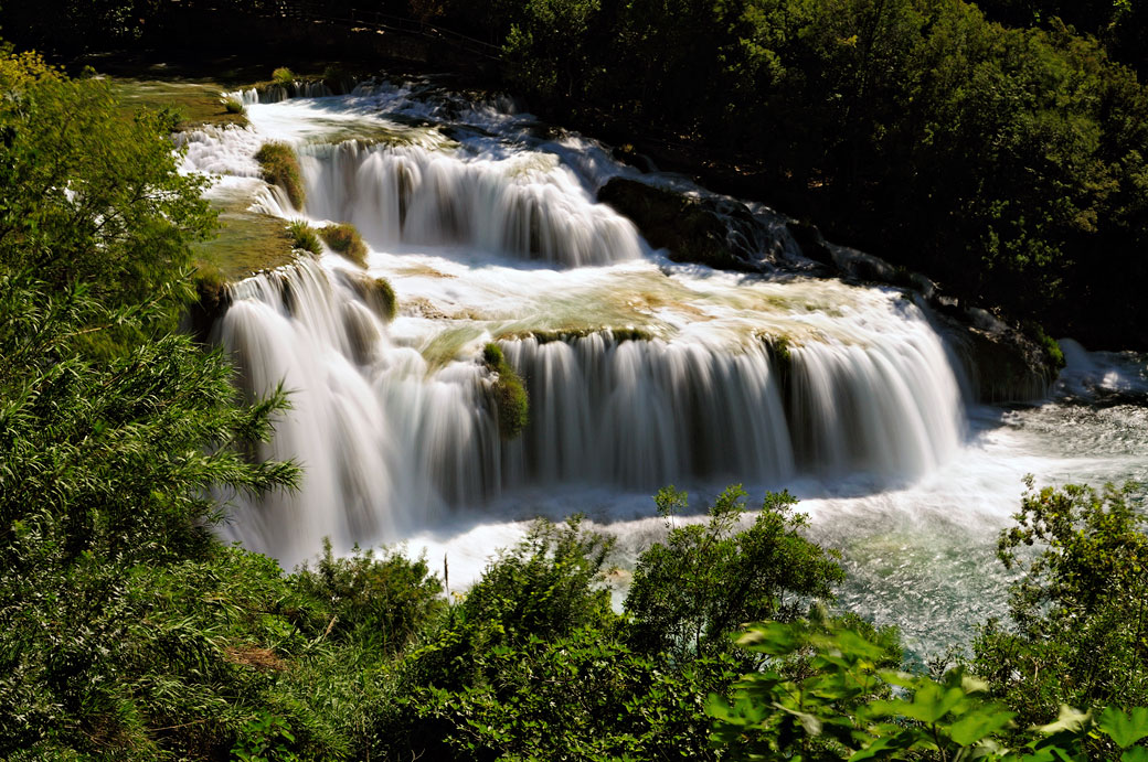 Les chutes de Skradinski Buk en pose longue, Croatie