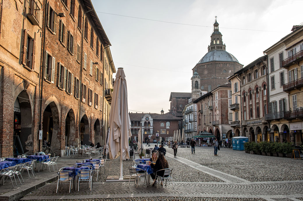 Place de la Victoire à Pavie, Italie