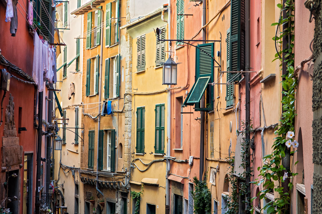 Fenêtres et maisons colorées de Portovenere, Italie