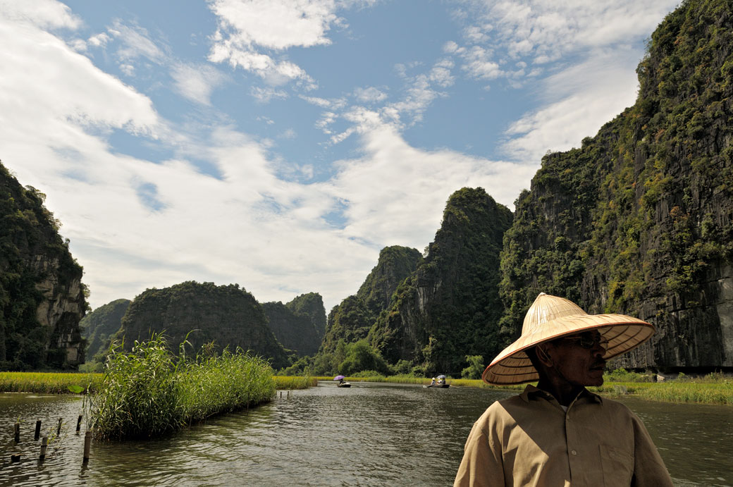 Balade au milieu des pics karstiques de Tam Coc, Vietnam