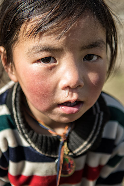 Portrait d'une petite fille de Laya, Bhoutan