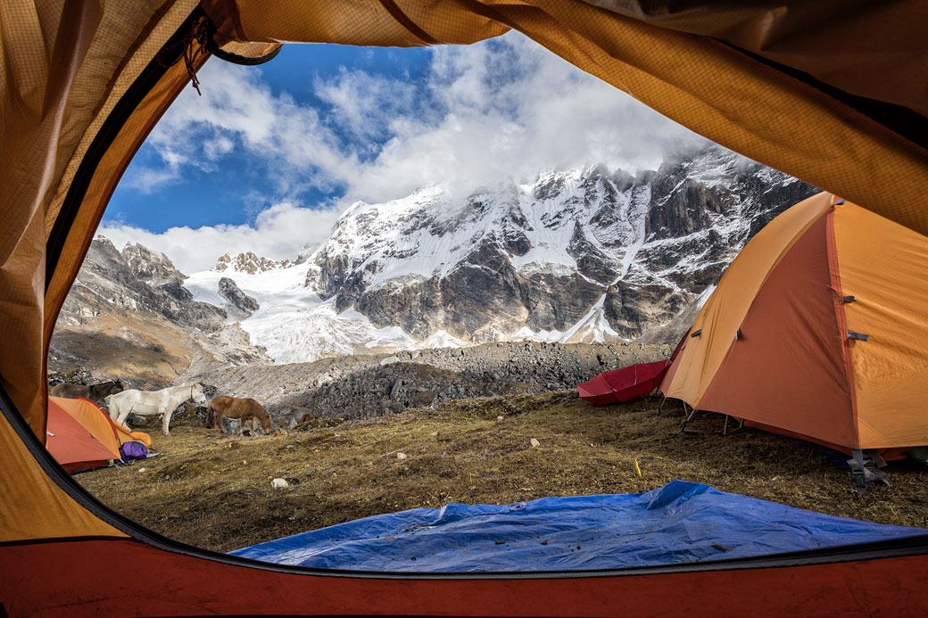 Vue sur les glaciers depuis ma tente à Narethang, Bhoutan