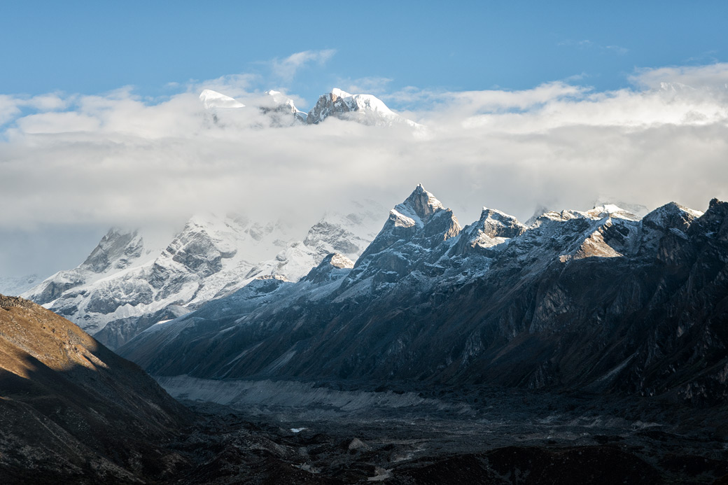 Nuages sur le Kangphu Kang, Bhoutan