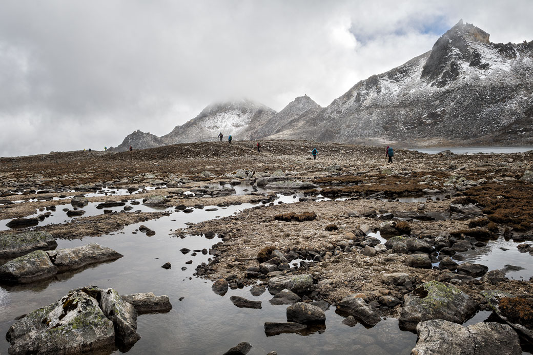 Trekkeurs en route pour Tshochena, Bhoutan