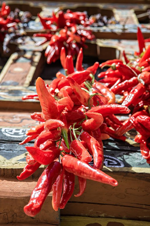 Piments rouges qui sèchent à Paro, Bhoutan