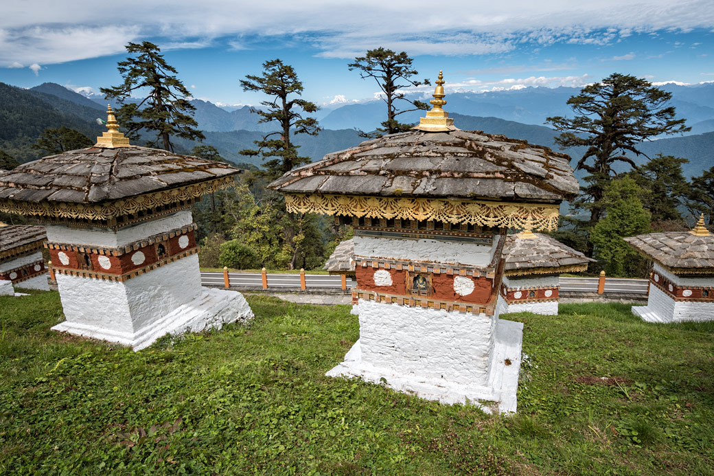Panorama depuis les chortens du col de Dochula, Bhoutan