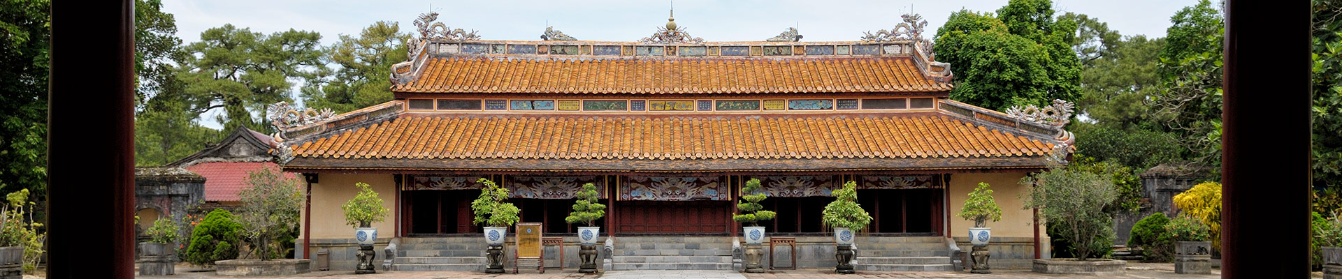 Top image tombeau impériale de Minh Mang, Vietnam
