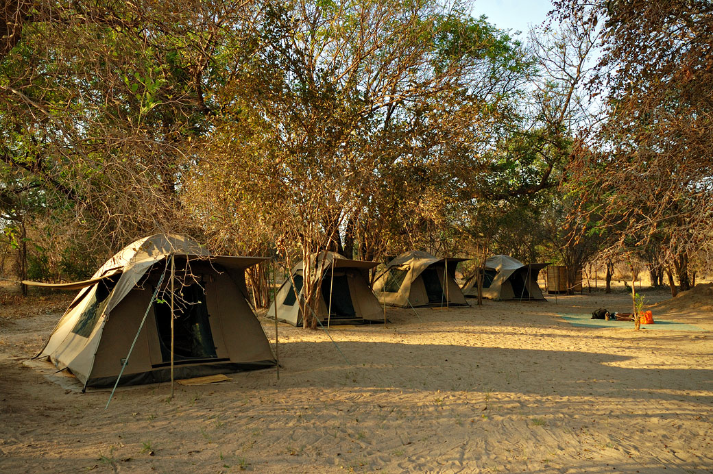 Campement dans le parc national du Sud Luangwa, Zambie