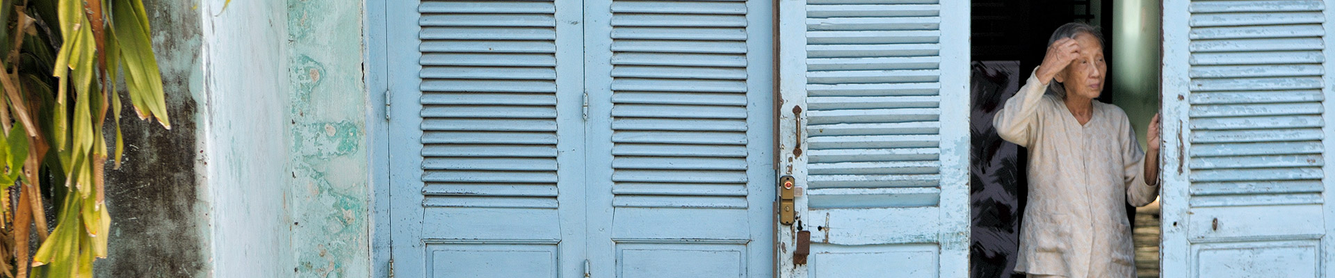 Top image volets bleus à Hoi An, Vietnam