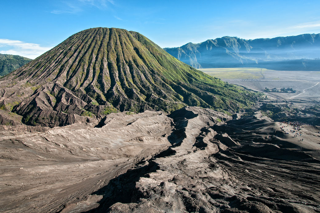 Le splendide volcan Batok depuis le Bromo, Indonésie