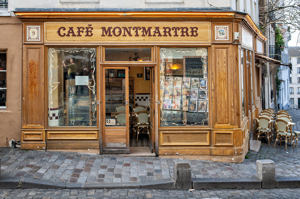 Café Montmartre à Paris, France