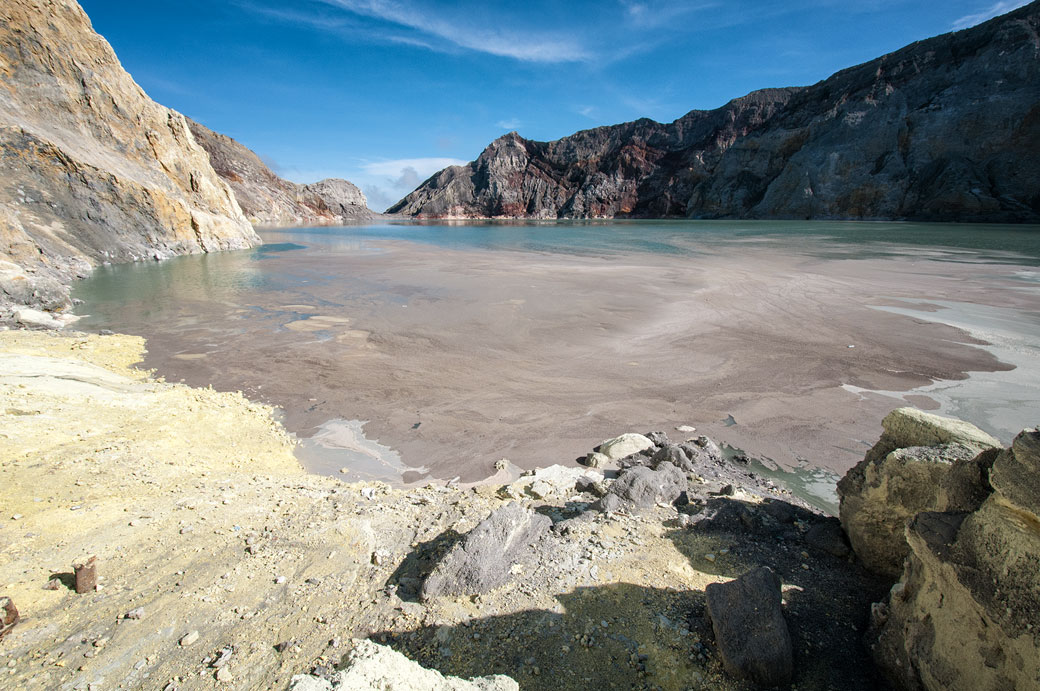 Lac acide du volcan Kawah Ijen, Indonésie