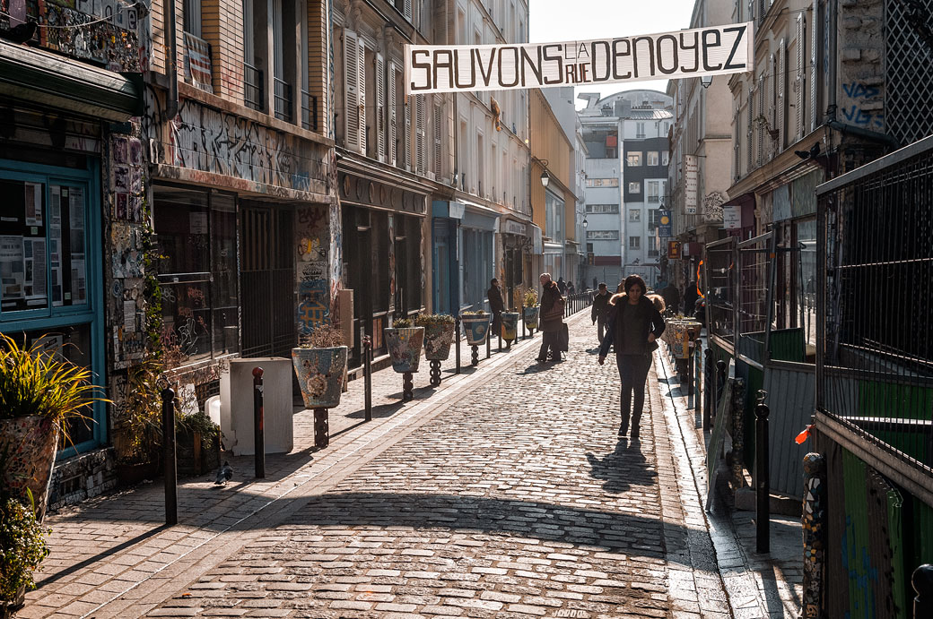 Rue Dénoyez dans le 20e arrondissement de Paris