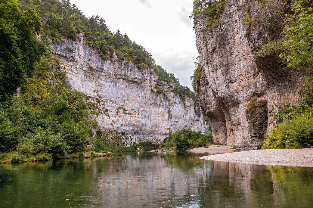 Falaises dans les gorges du Tarn, France