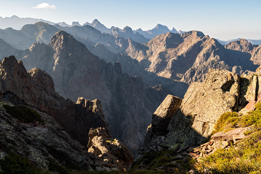 Montagnes vertigineuses depuis la Bocca di Pisciaghja, Corse