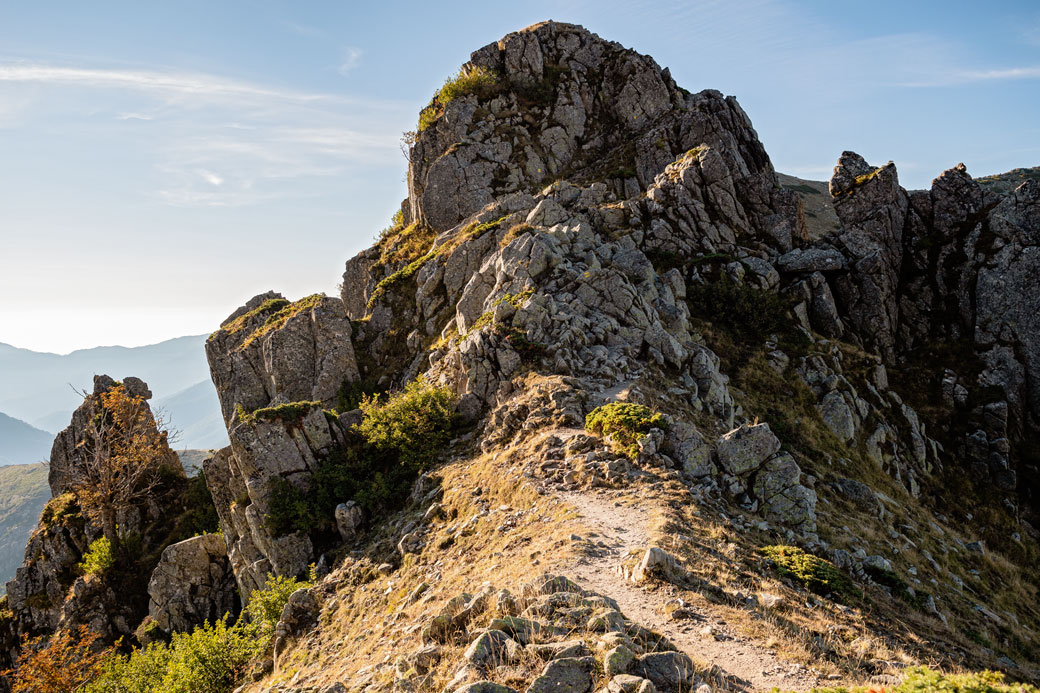 Crête rocheuse entre Petra Piana et l'Onda sur le GR20, Corse