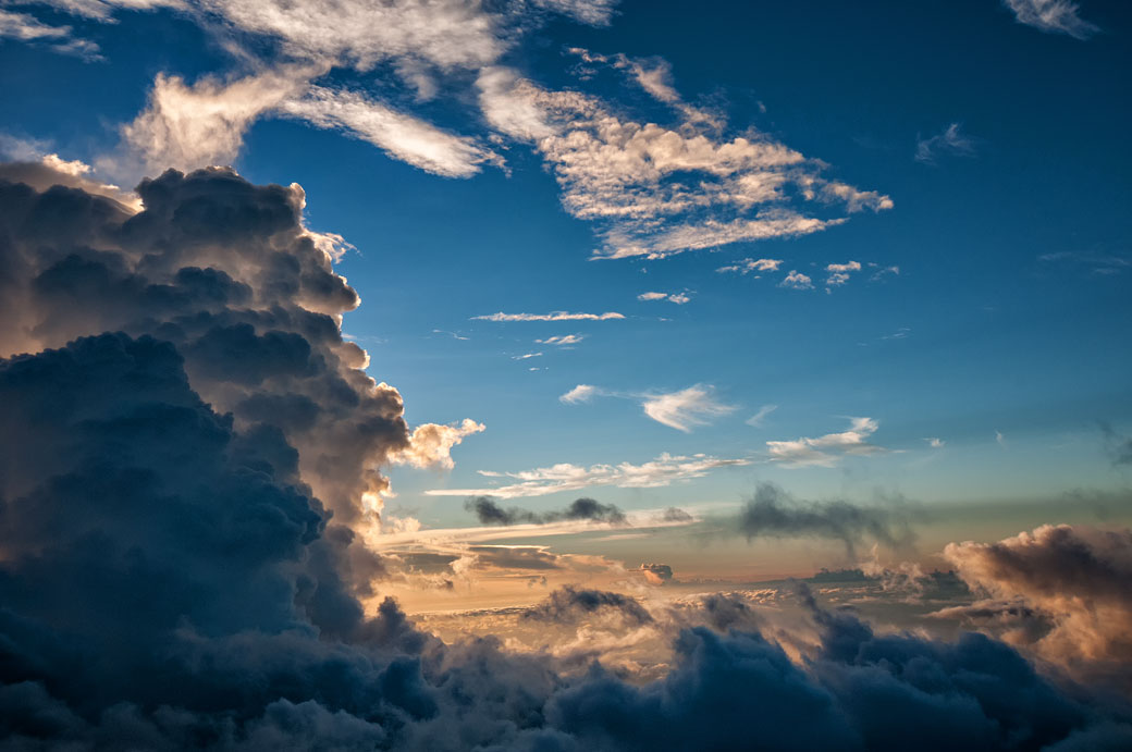 Ciel au coucher du soleil sur le Mont Rinjani