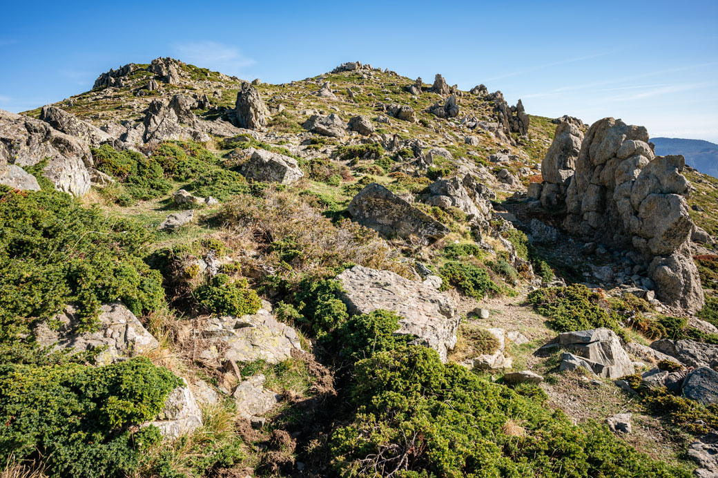 Rochers à la Bocca Palmentu sur le GR20, Corse