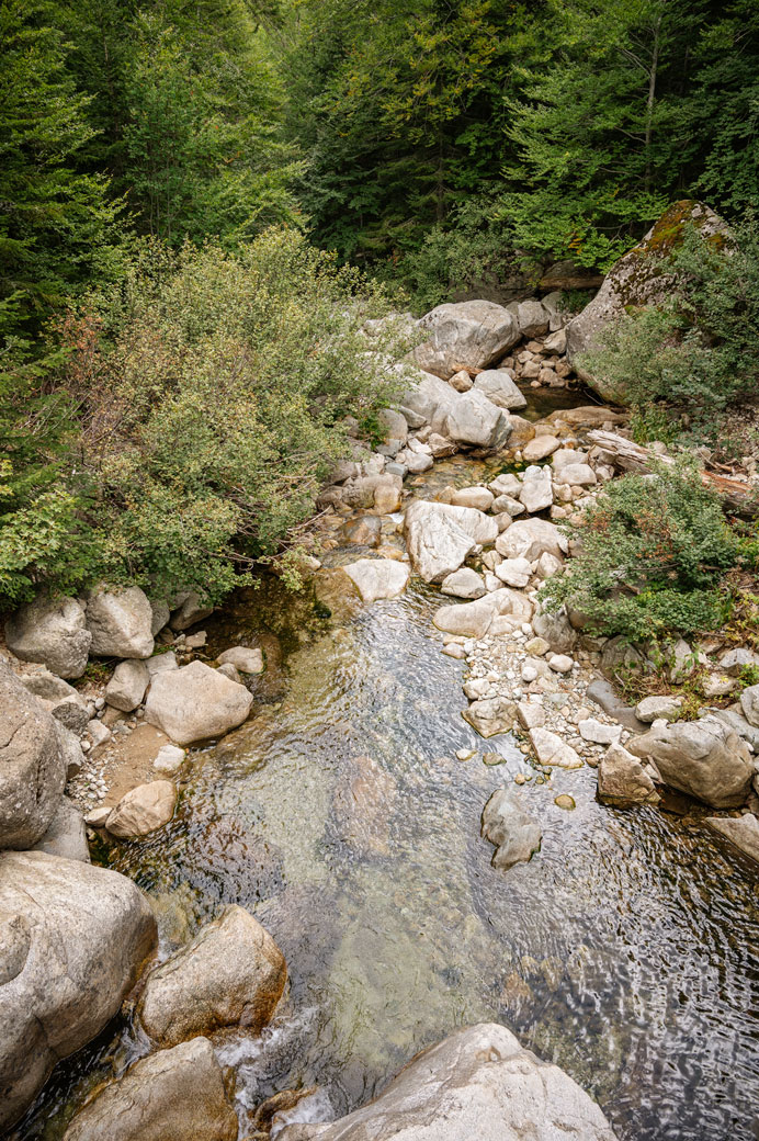 Ruisseau de Marmano sur la 11e étape du GR20, Corse