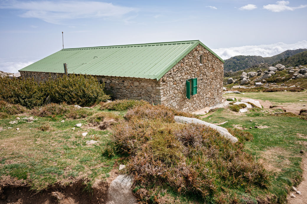 Arrière du refuge de Prati sur le GR20, Corse