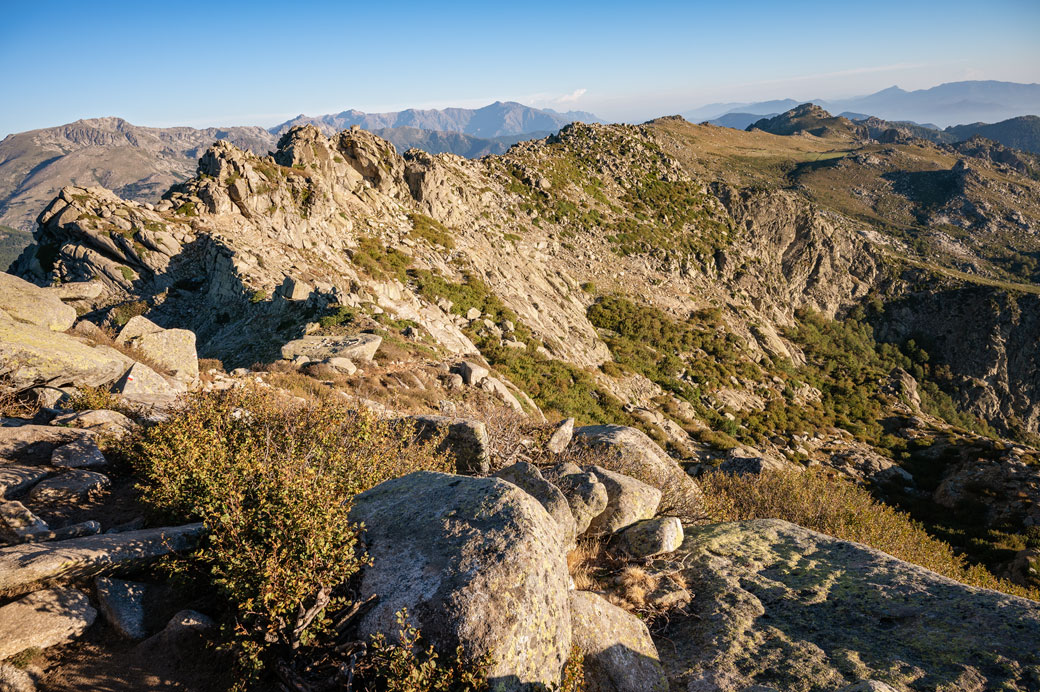 Crête près de la Punta della Cappella sur le GR20, Corse