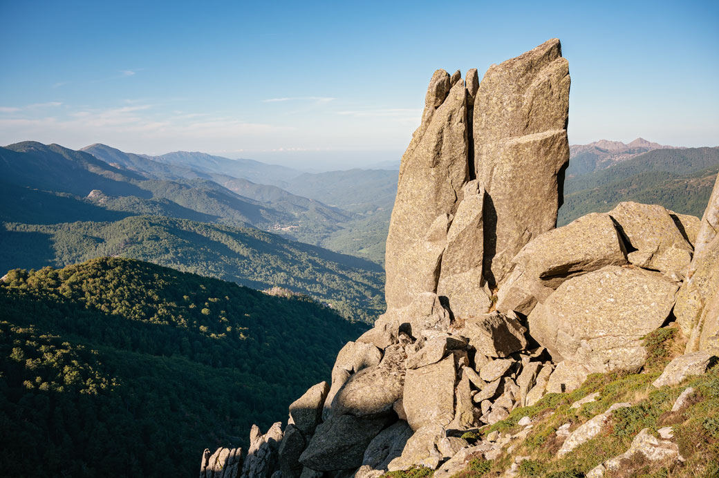 Rocher au-dessus de la vallée du Haut-Taravo, Corse