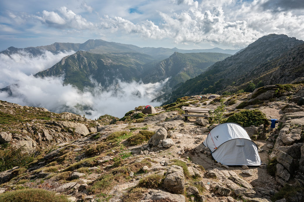 Bivouac au refuge d'Usciolu sur le GR20, France