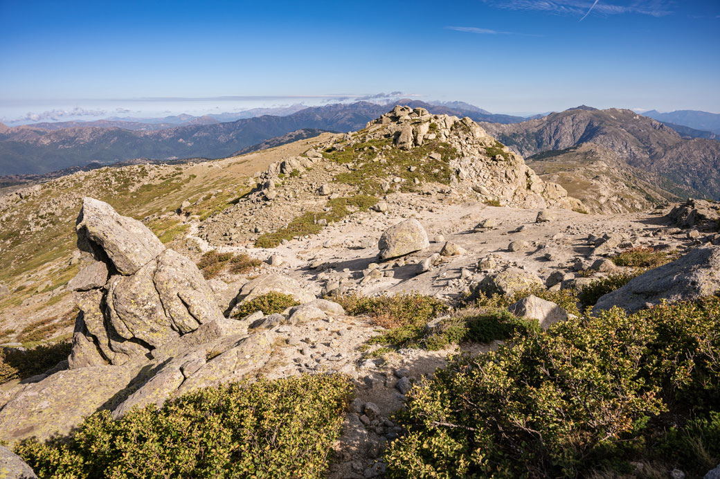 Ascension du Monte Incudine au sud de la Corse