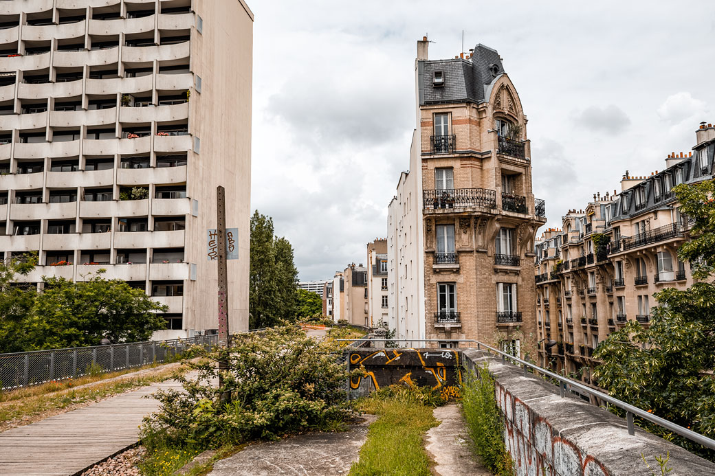 Immeubles près de la petite ceinture de Paris