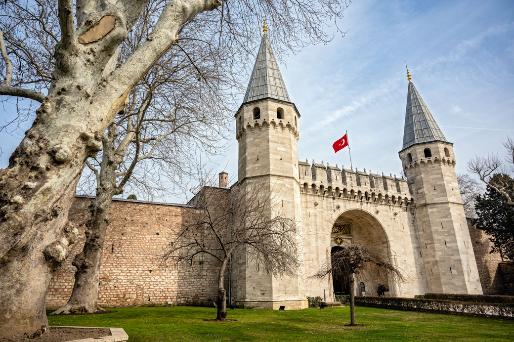 Porte du milieu au Palais de Topkapı à Istanbul