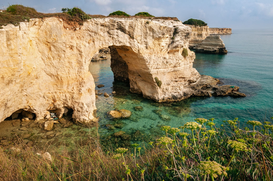 Arche naturelle à Torre Sant'Andrea dans le Salento