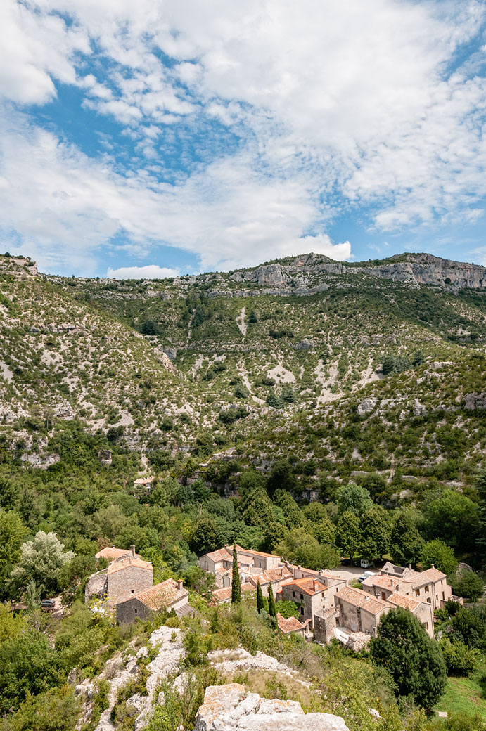 Maisons du hameau de Navacelles dans l'Hérault, France