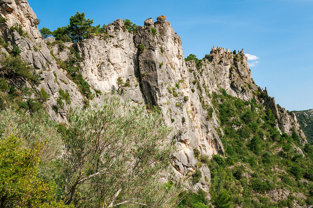 Le Château du Géant sur sa crête Le Château du Géant sur sa crête