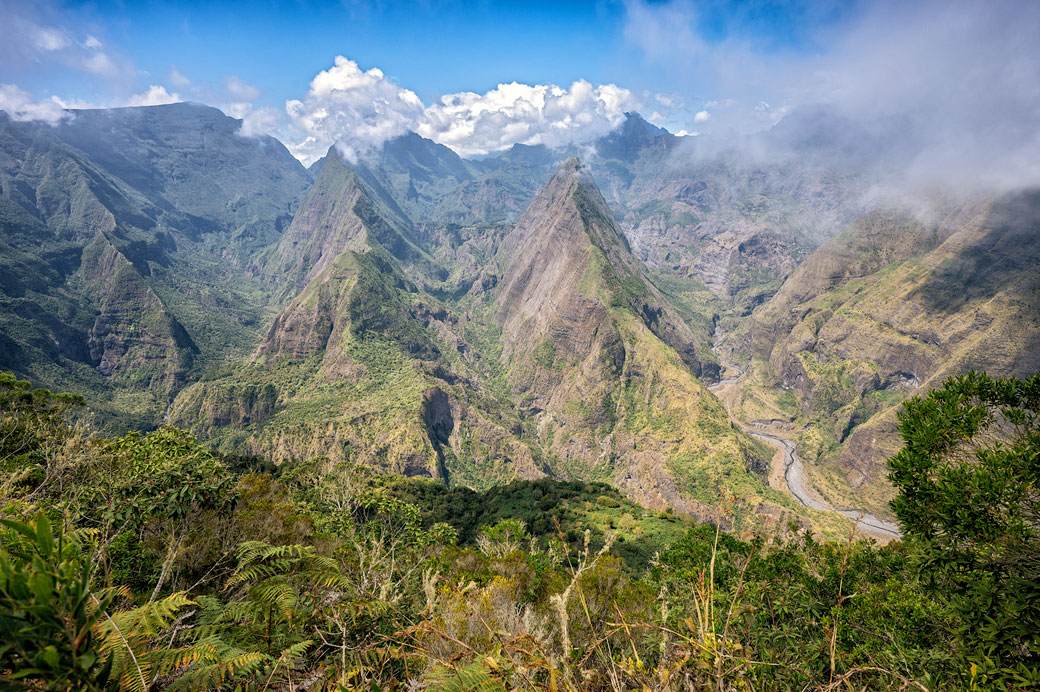 Le sauvage cirque de Mafate depuis la Roche Verre Bouteille