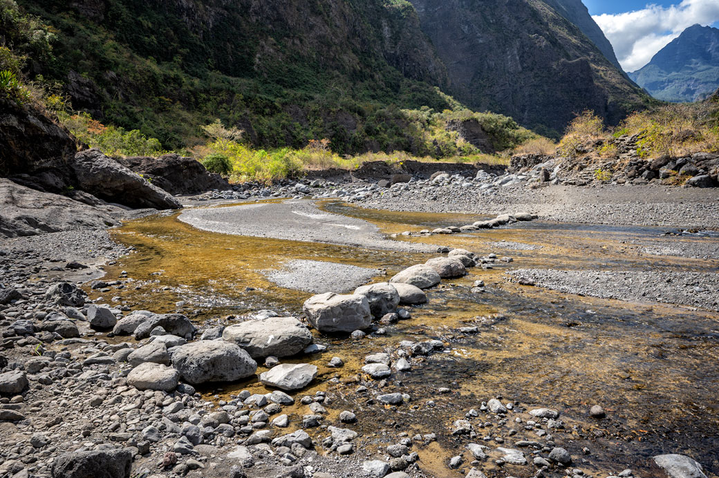 Traversée à gué de la rivière des Galets, La Réunion