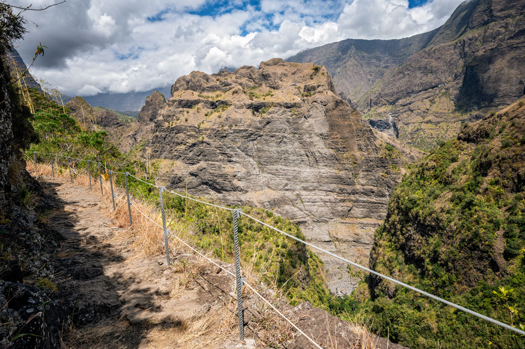 Montée vers Aurère dans le cirque de Mafate, La Réunion