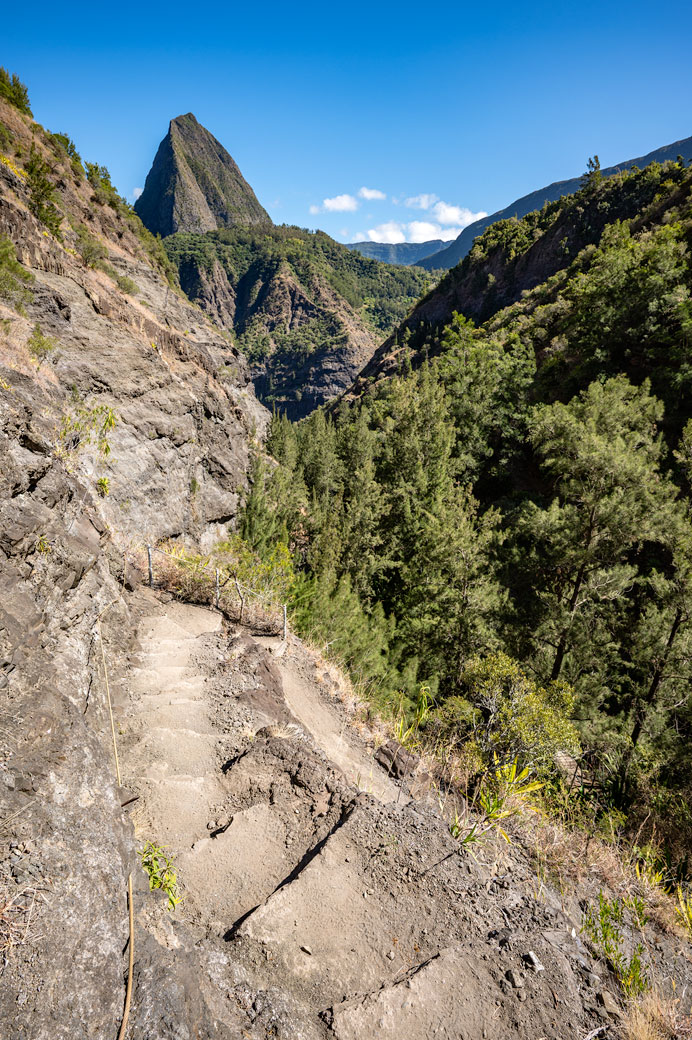 Piton Cabris et escaliers près de l'Îlet à Bourse