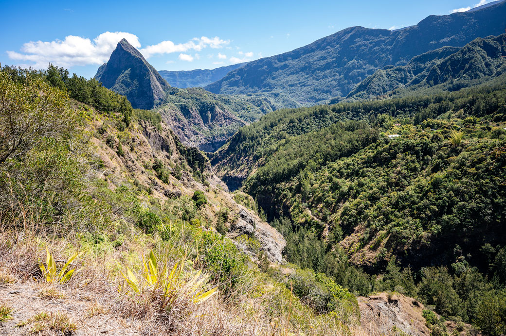 Le piton Cabris près de Grand Place dans le cirque de Mafate