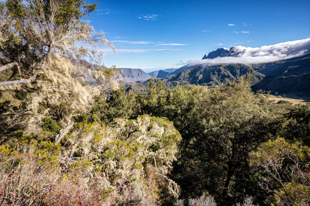 Cirque de Mafate dans la montée du col du Taïbit